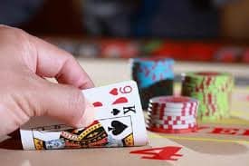 Tampilan platform cerutu4d dengan pilihan sportsbook dan slot online
